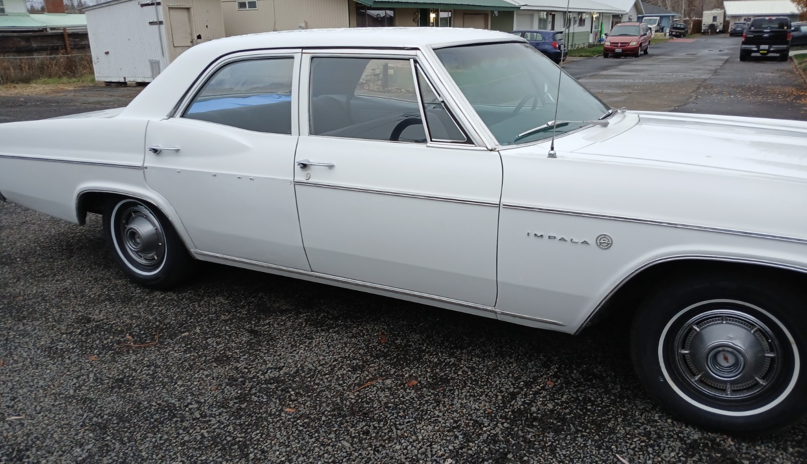 Chevrolet-Impala-1966-Sedan-11