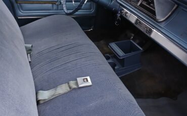 Chevrolet-Impala-1966-Sedan-13