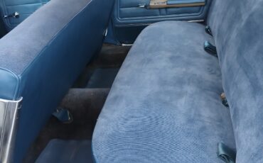 Chevrolet-Impala-1966-Sedan-7