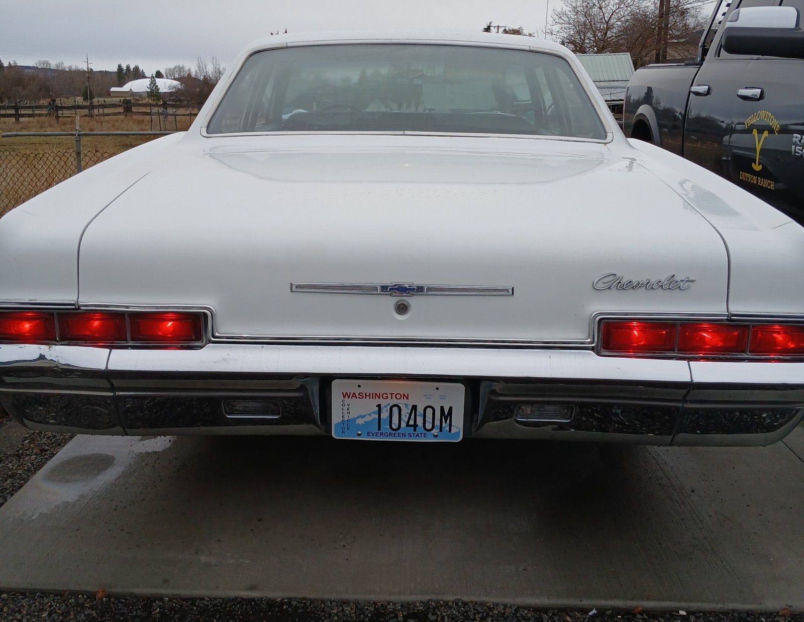 Chevrolet-Impala-1966-Sedan-9