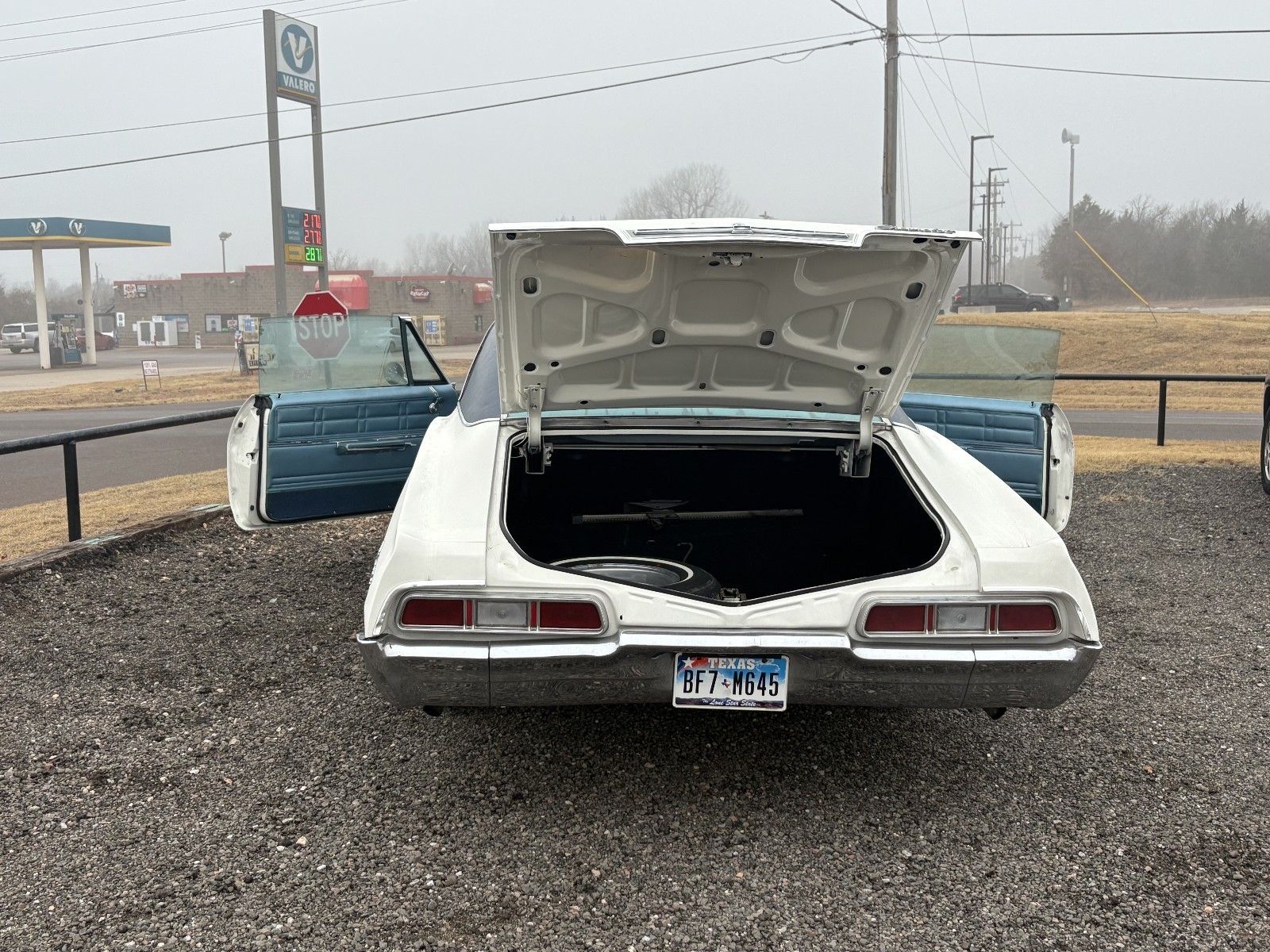 Chevrolet-Impala-1967-Coupe-2