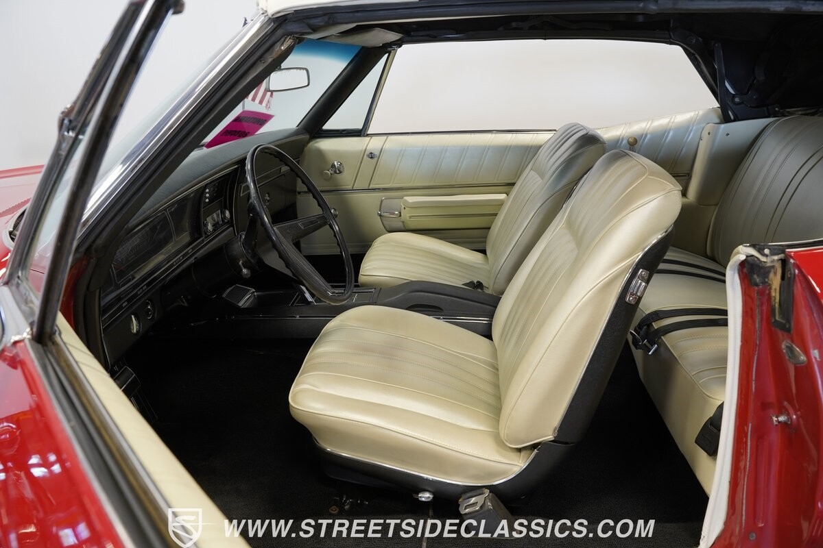 Chevrolet-Impala-1968-Convertible-4