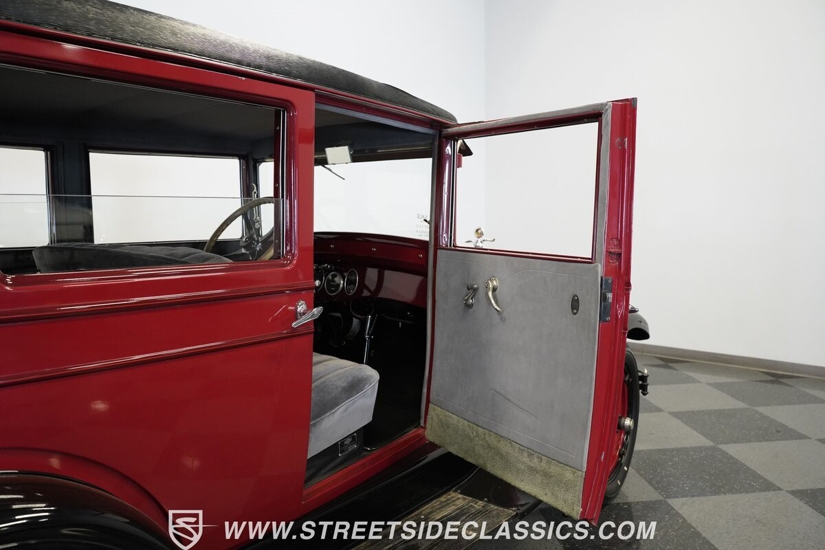 Chevrolet-Imperial-1927-Sedan-20