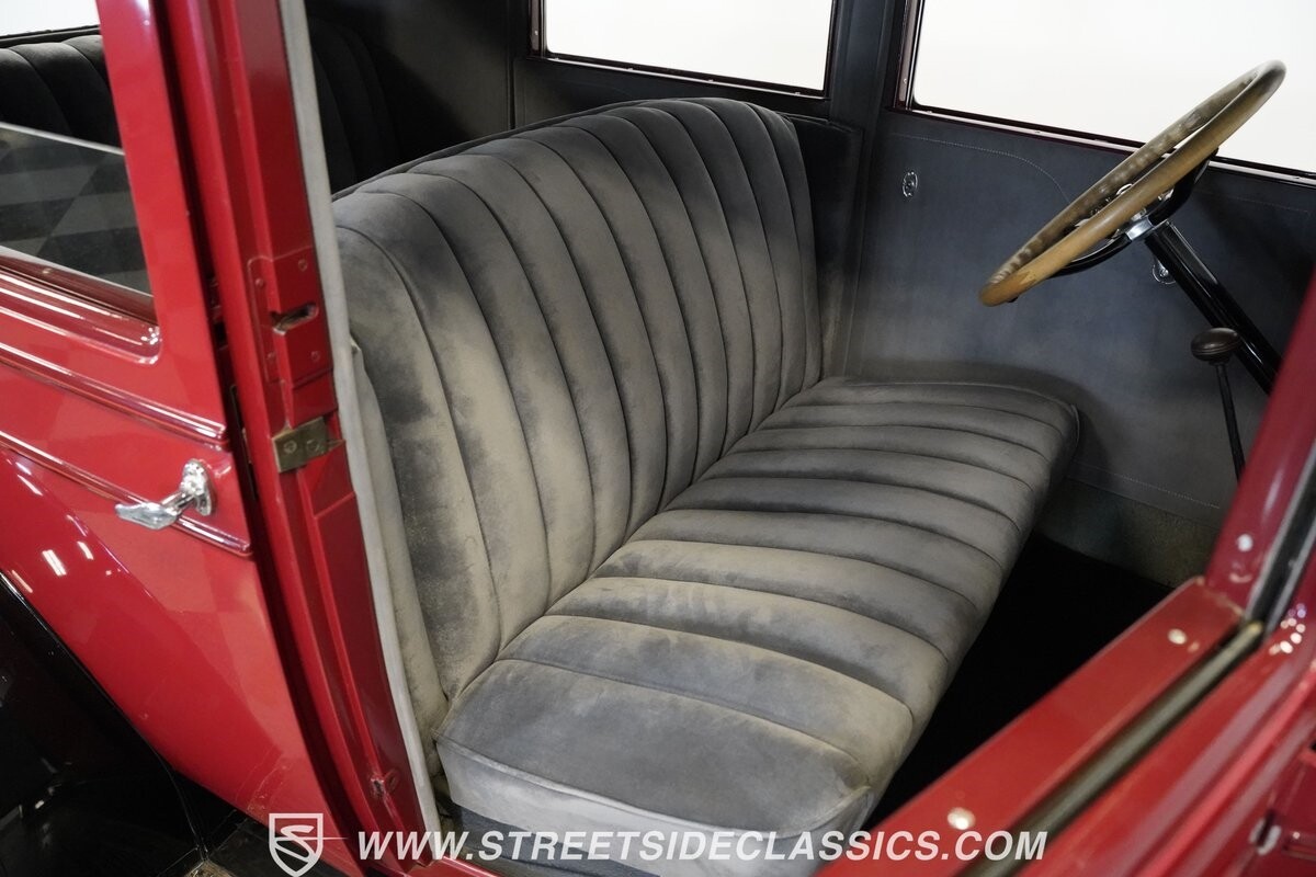 Chevrolet-Imperial-1927-Sedan-23