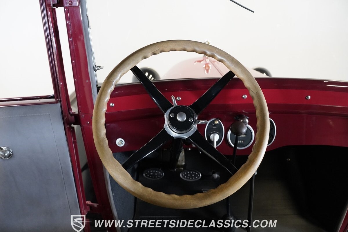 Chevrolet-Imperial-1927-Sedan-32