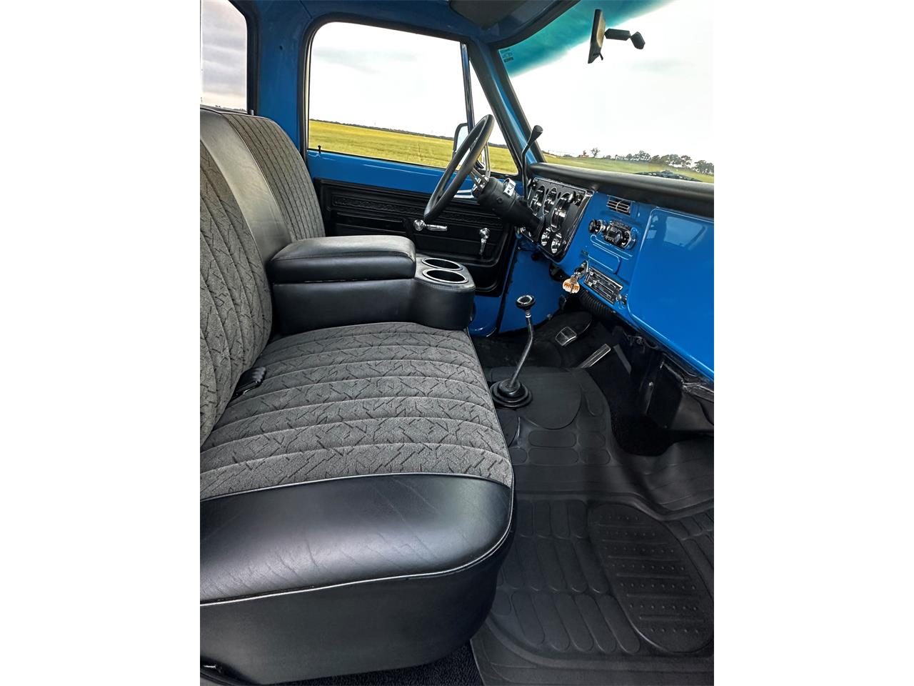 Chevrolet-K-20-1972-BlueWhite-Blue-3