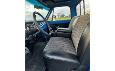 Chevrolet-K-20-1972-BlueWhite-Blue