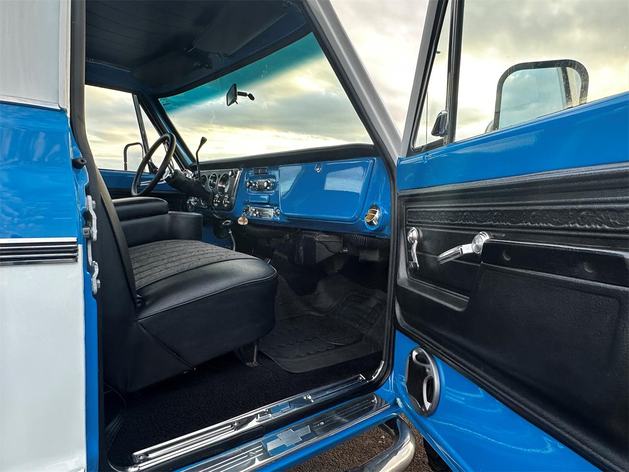 Chevrolet-K-20-1972-BlueWhite-Blue-6