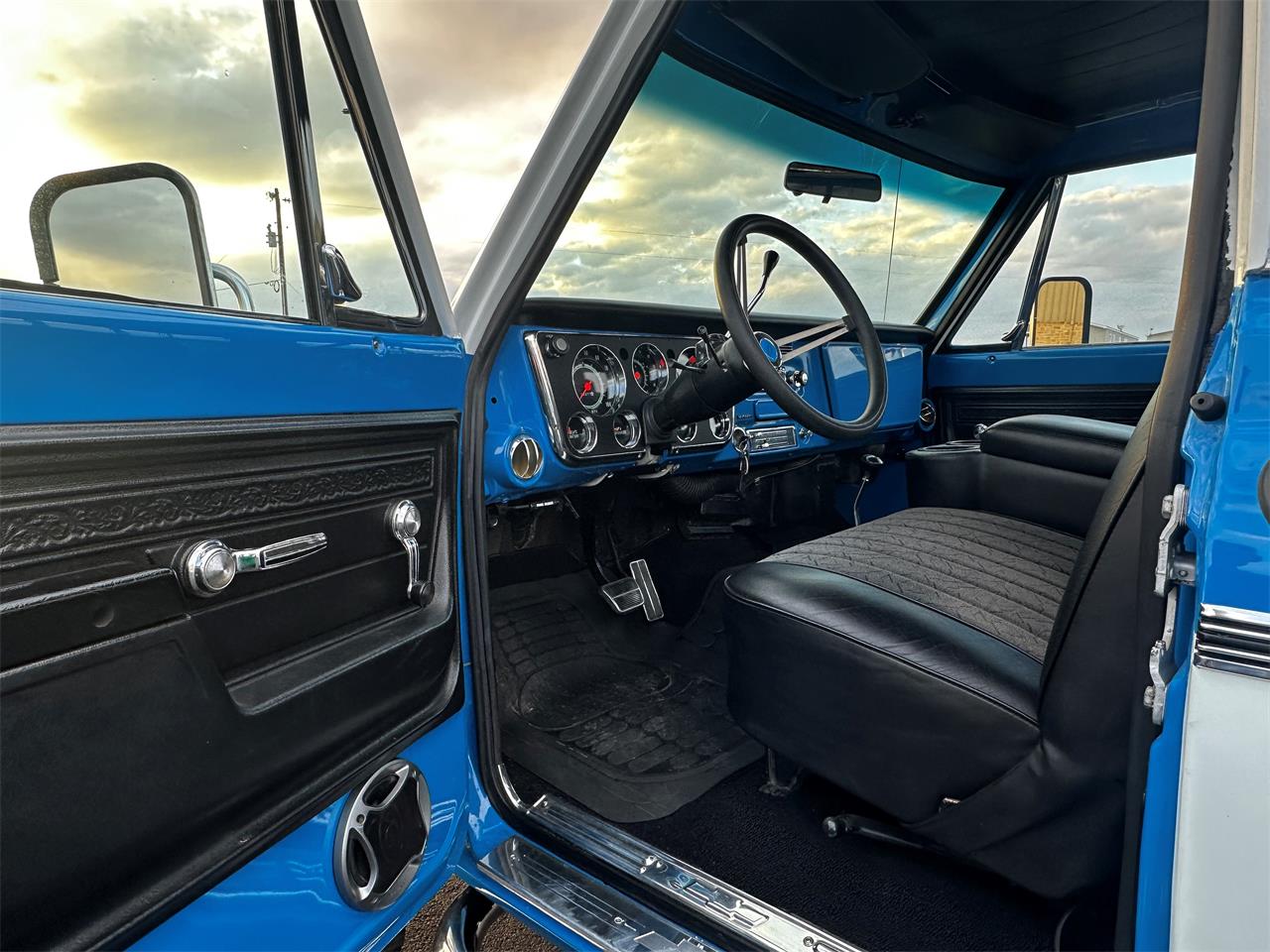 Chevrolet-K-20-1972-BlueWhite-Blue-7