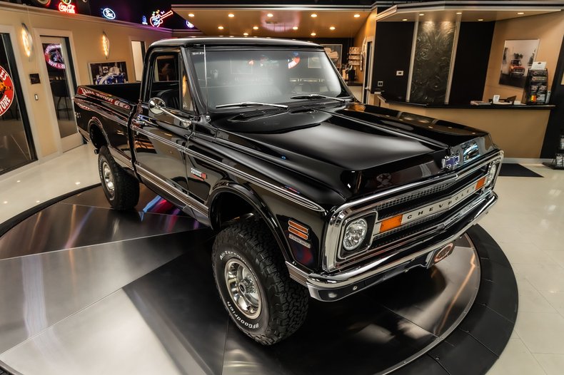 Chevrolet-K10-1970-Black-4