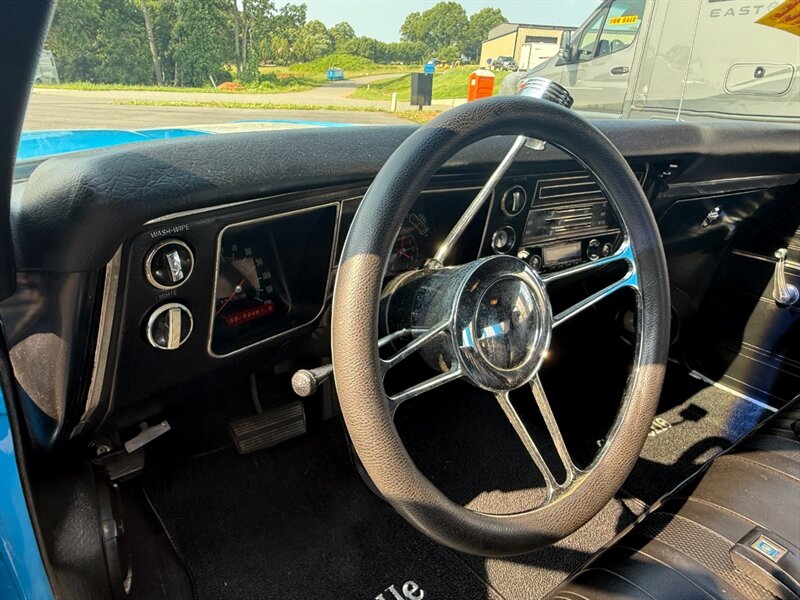 Chevrolet-Malibu-1968-Black-Black-19