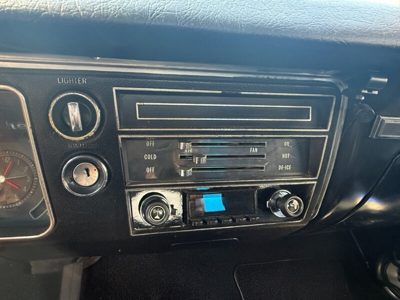 Chevrolet-Malibu-1968-Black-Black-21