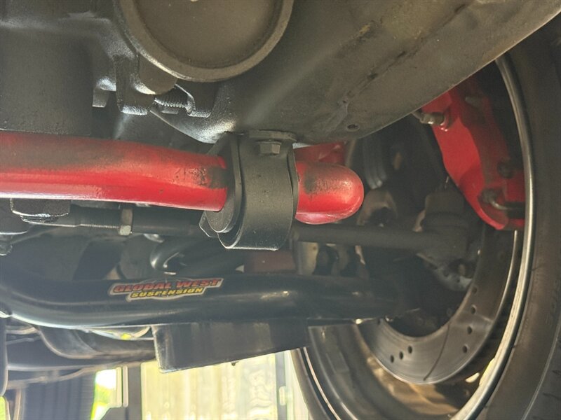 Chevrolet-Malibu-1968-Black-Black-35