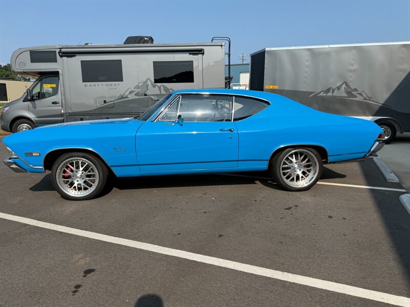 Chevrolet-Malibu-1968-Black-Black-7