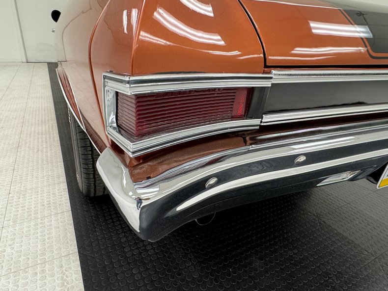 Chevrolet-Malibu-1968-Sunset-Orange-Metall-Black-16