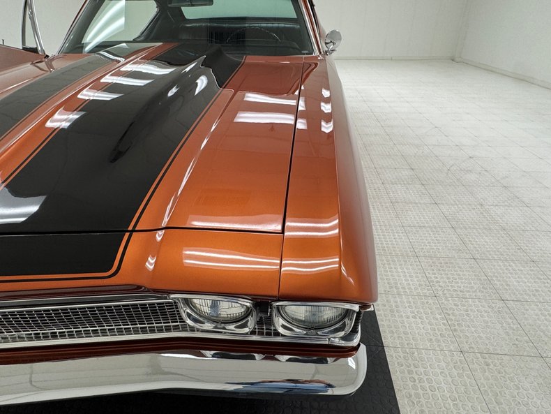 Chevrolet-Malibu-1968-Sunset-Orange-Metall-Black-19