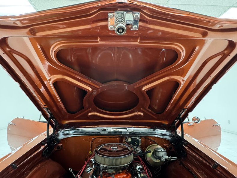 Chevrolet-Malibu-1968-Sunset-Orange-Metall-Black-23