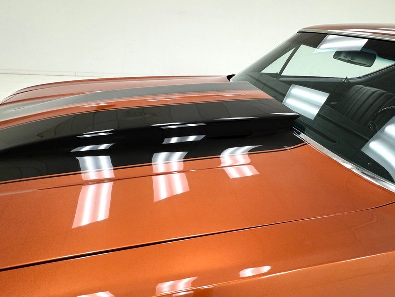 Chevrolet-Malibu-1968-Sunset-Orange-Metall-Black-40