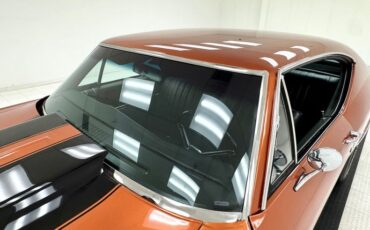 Chevrolet-Malibu-1968-Sunset-Orange-Metall-Black-41
