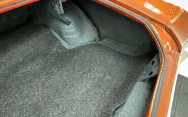 Chevrolet-Malibu-1968-Sunset-Orange-Metall-Black-45