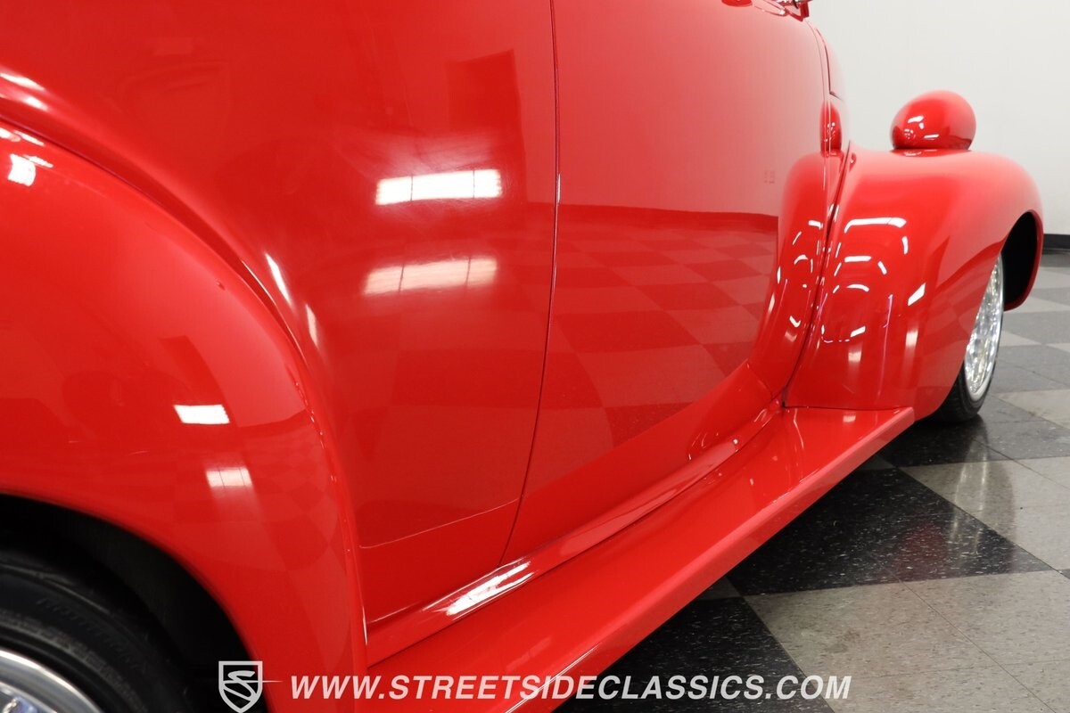 Chevrolet-Master-Deluxe-1940-Sedan-26