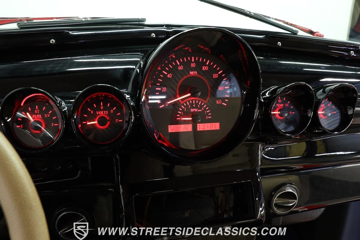 Chevrolet-Master-Deluxe-1940-Sedan-36