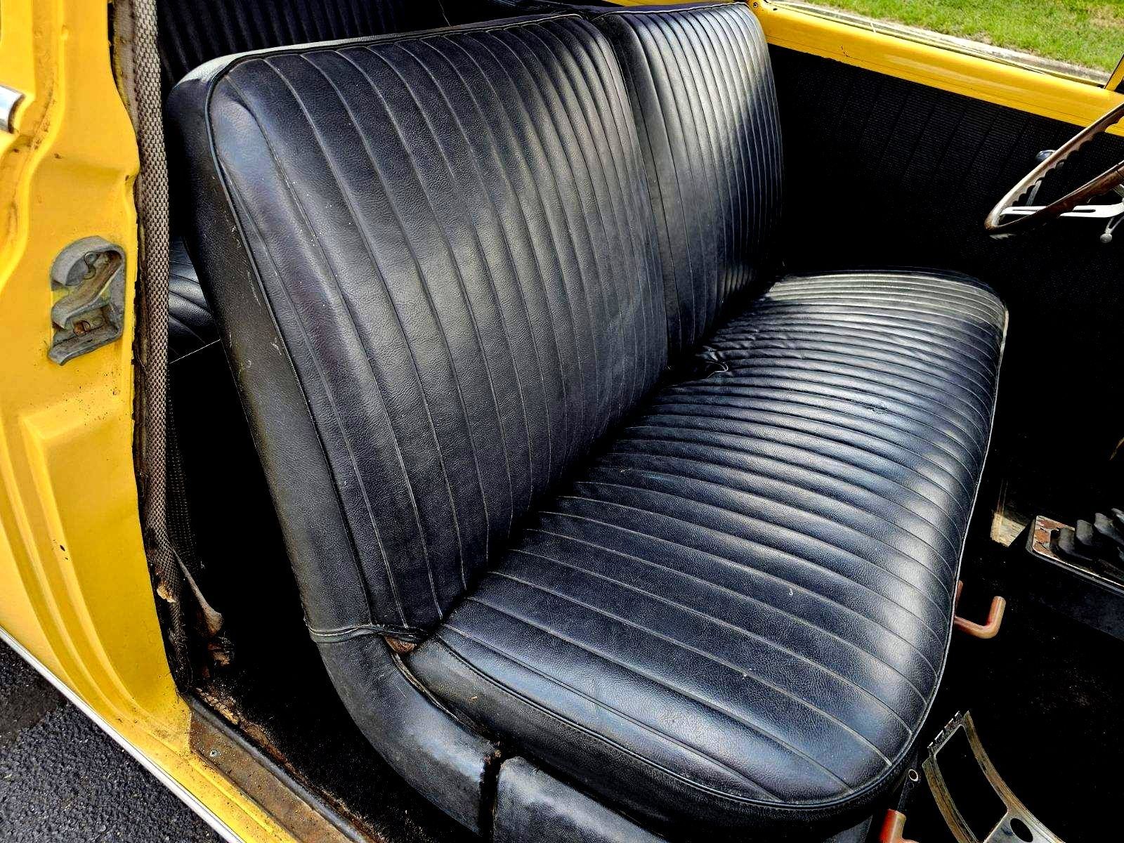 Chevrolet-Master-Deluxe-1949-V8-18