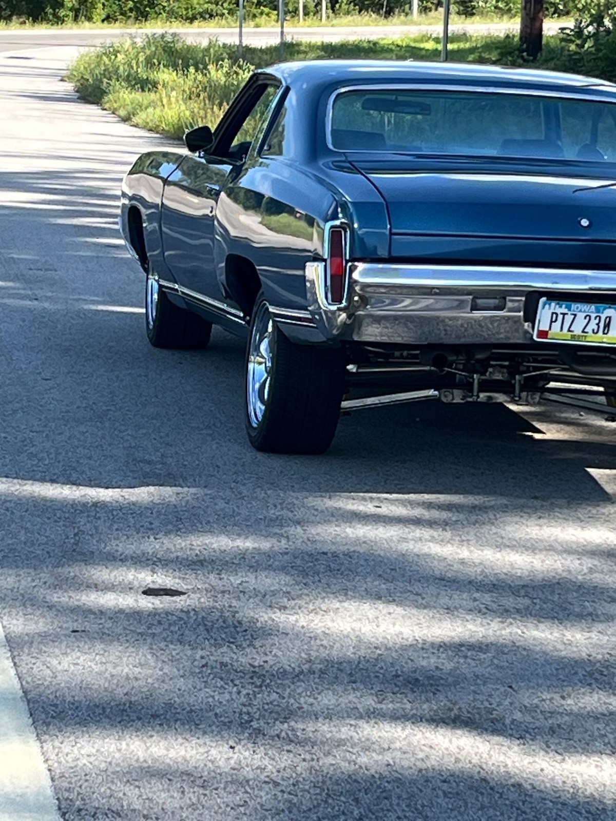 Chevrolet-Monte-Carlo-1970-Coupe-2