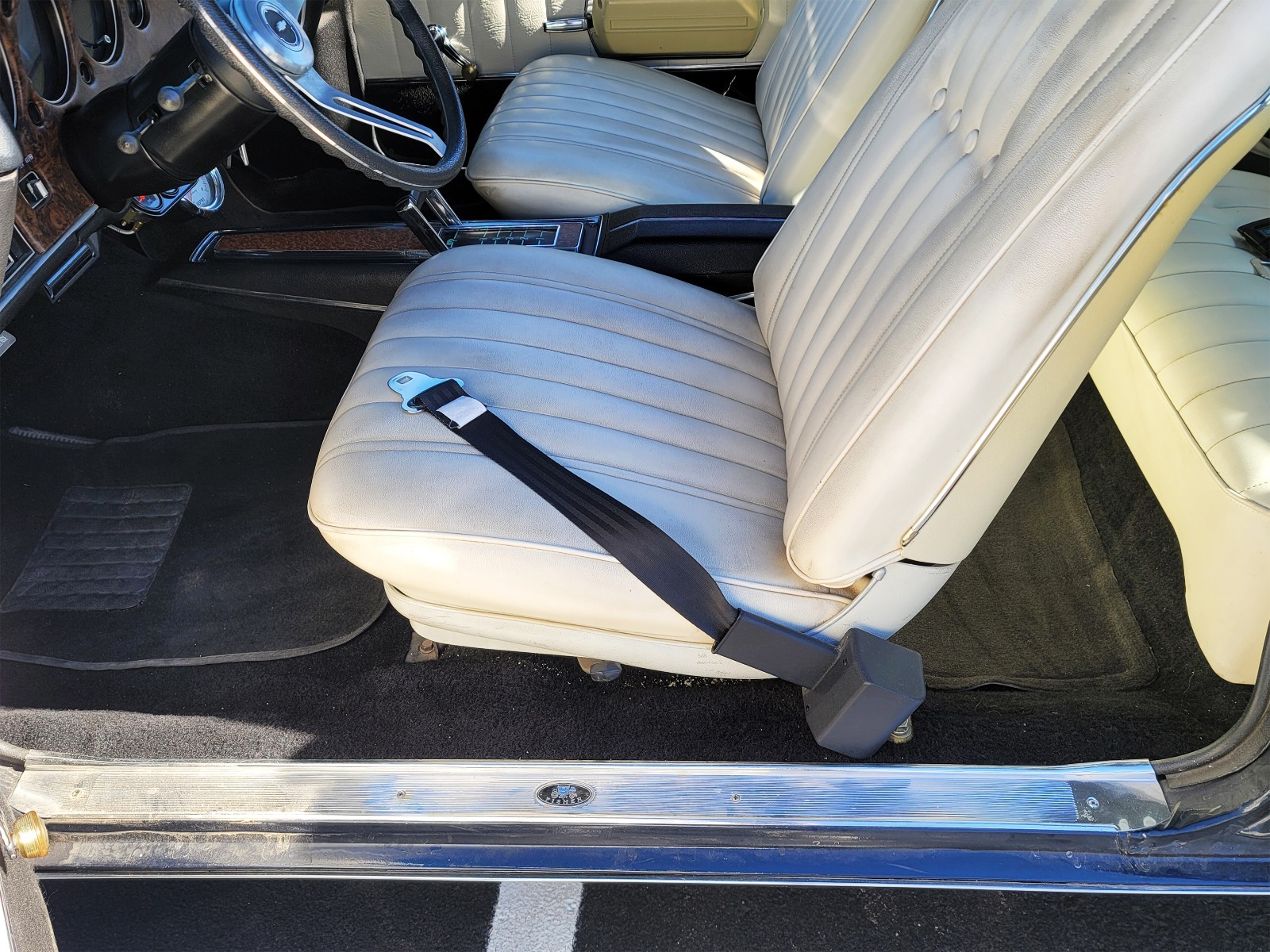 Chevrolet-Monte-Carlo-1972-Coupe-17