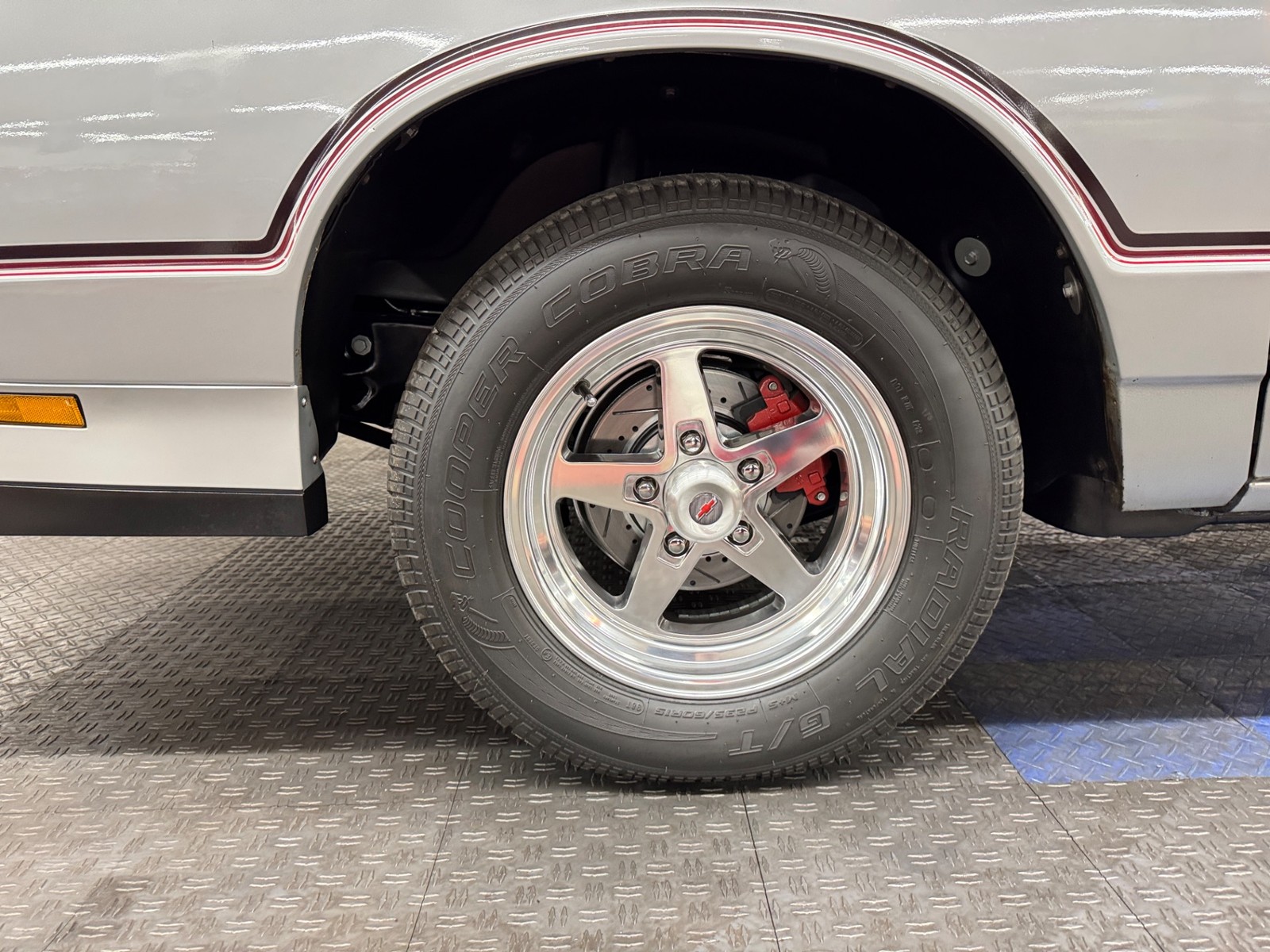 Chevrolet-Monte-Carlo-1985-Coupe-22