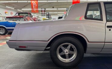 Chevrolet-Monte-Carlo-1985-Coupe-24