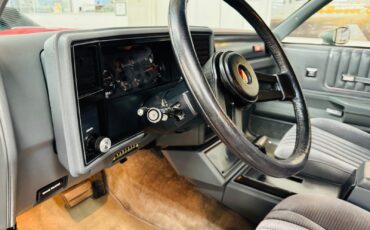 Chevrolet-Monte-Carlo-1985-Coupe-34