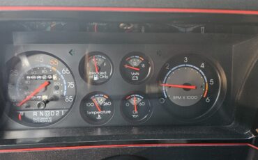 Chevrolet-Monte-Carlo-1986-Coupe-6