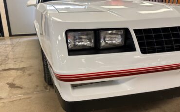 Chevrolet-Monte-Carlo-1987-Coupe-11