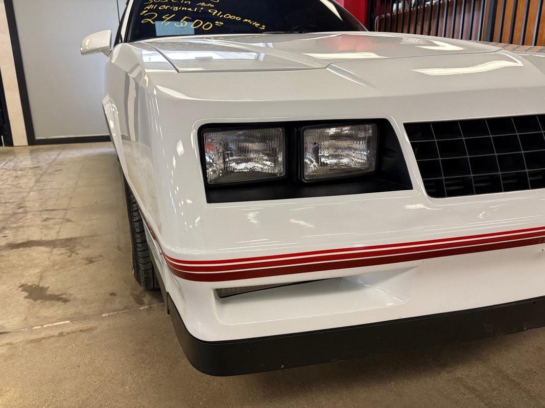 Chevrolet-Monte-Carlo-1987-Coupe-11