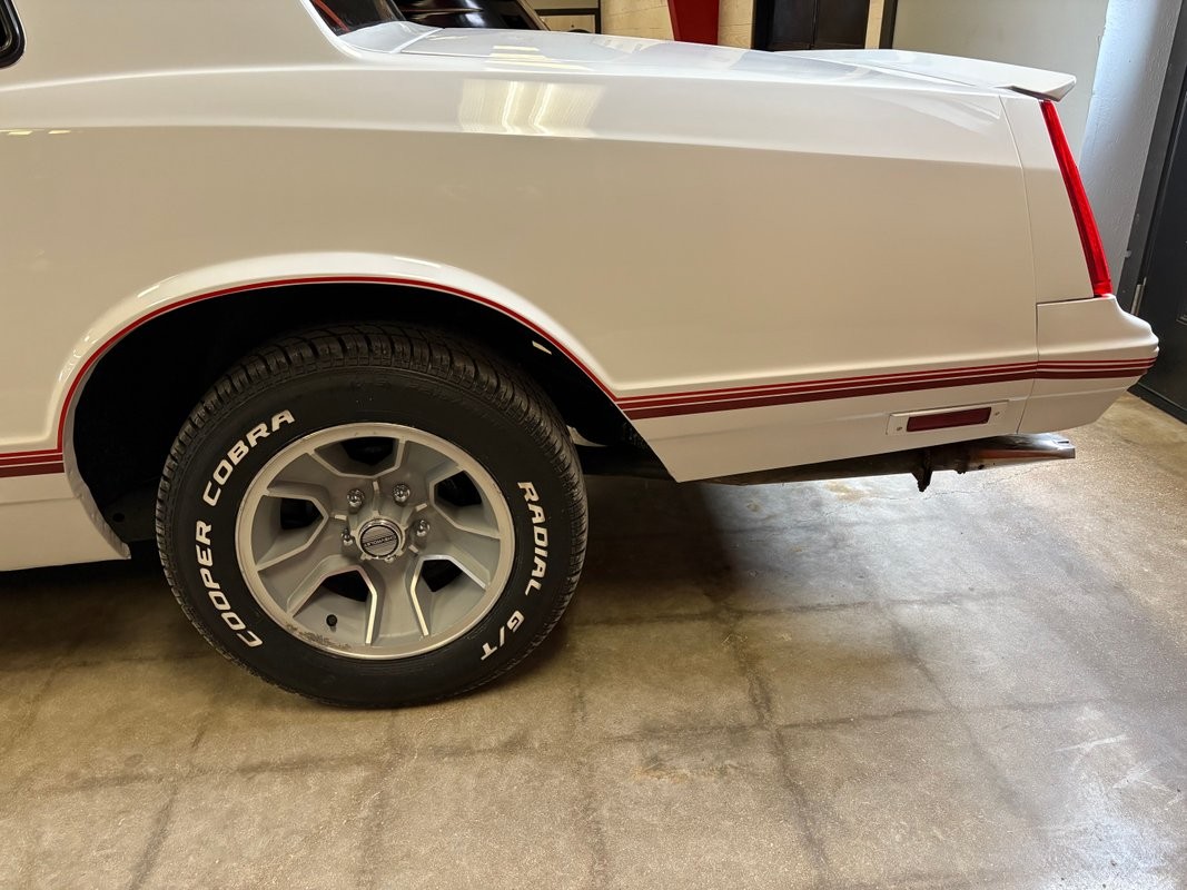 Chevrolet-Monte-Carlo-1987-Coupe-3