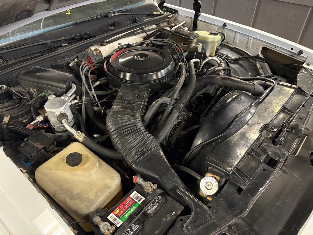 Chevrolet-Monte-Carlo-1987-Coupe-36