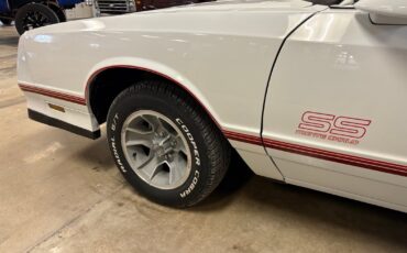 Chevrolet-Monte-Carlo-1987-Coupe-5