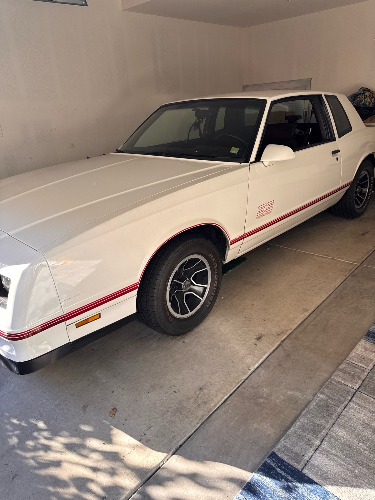 Chevrolet-Monte-Carlo-1988-2