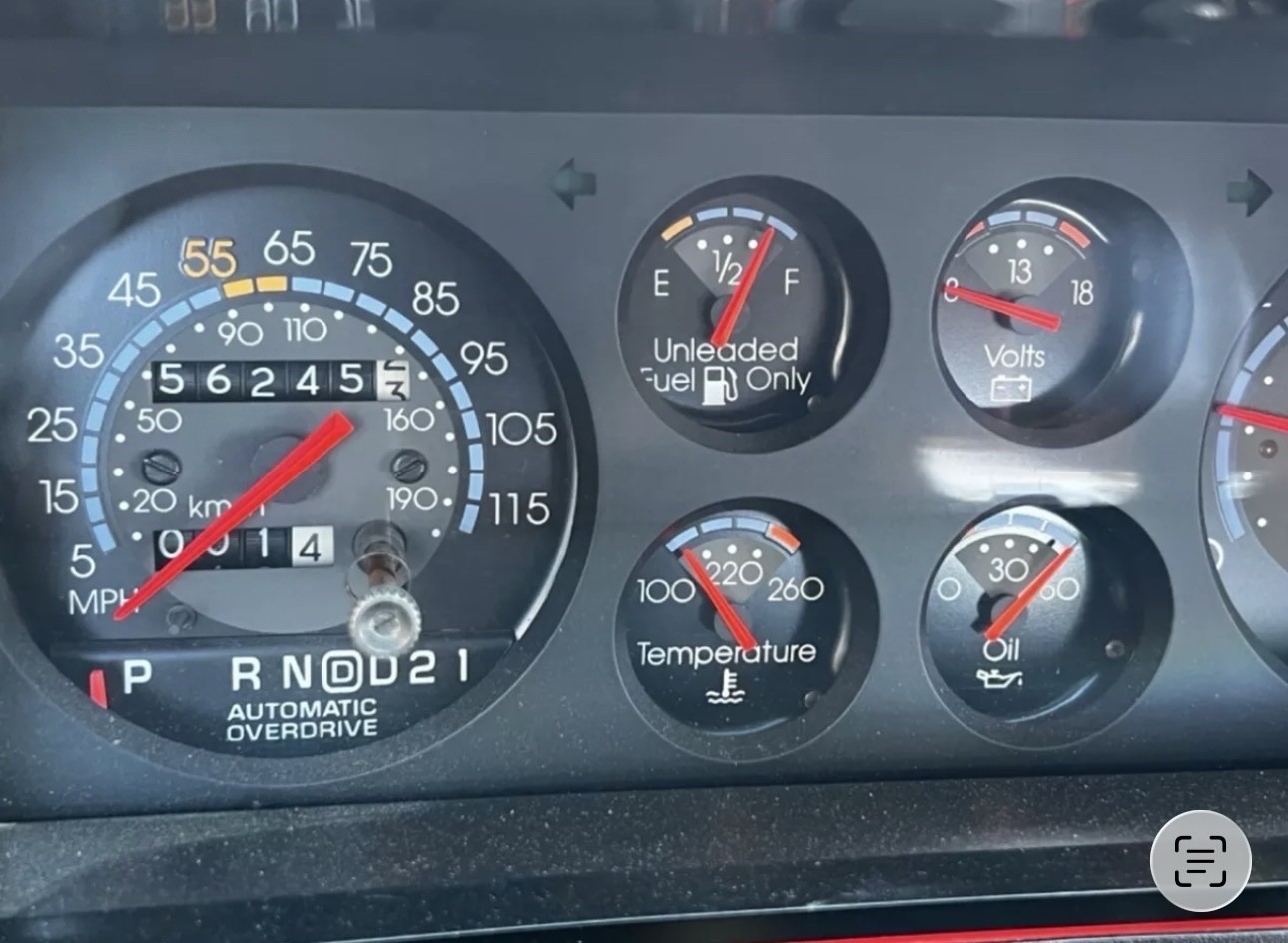 Chevrolet-Monte-Carlo-1988-3