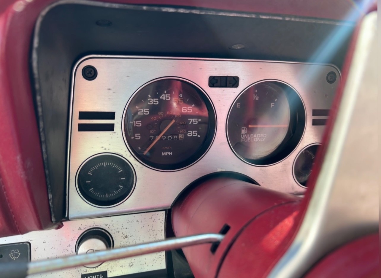 Chevrolet-Monza-1980-Coupe-17