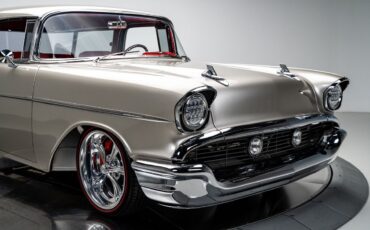Chevrolet-Nomad-1957-Station-Wagon-9
