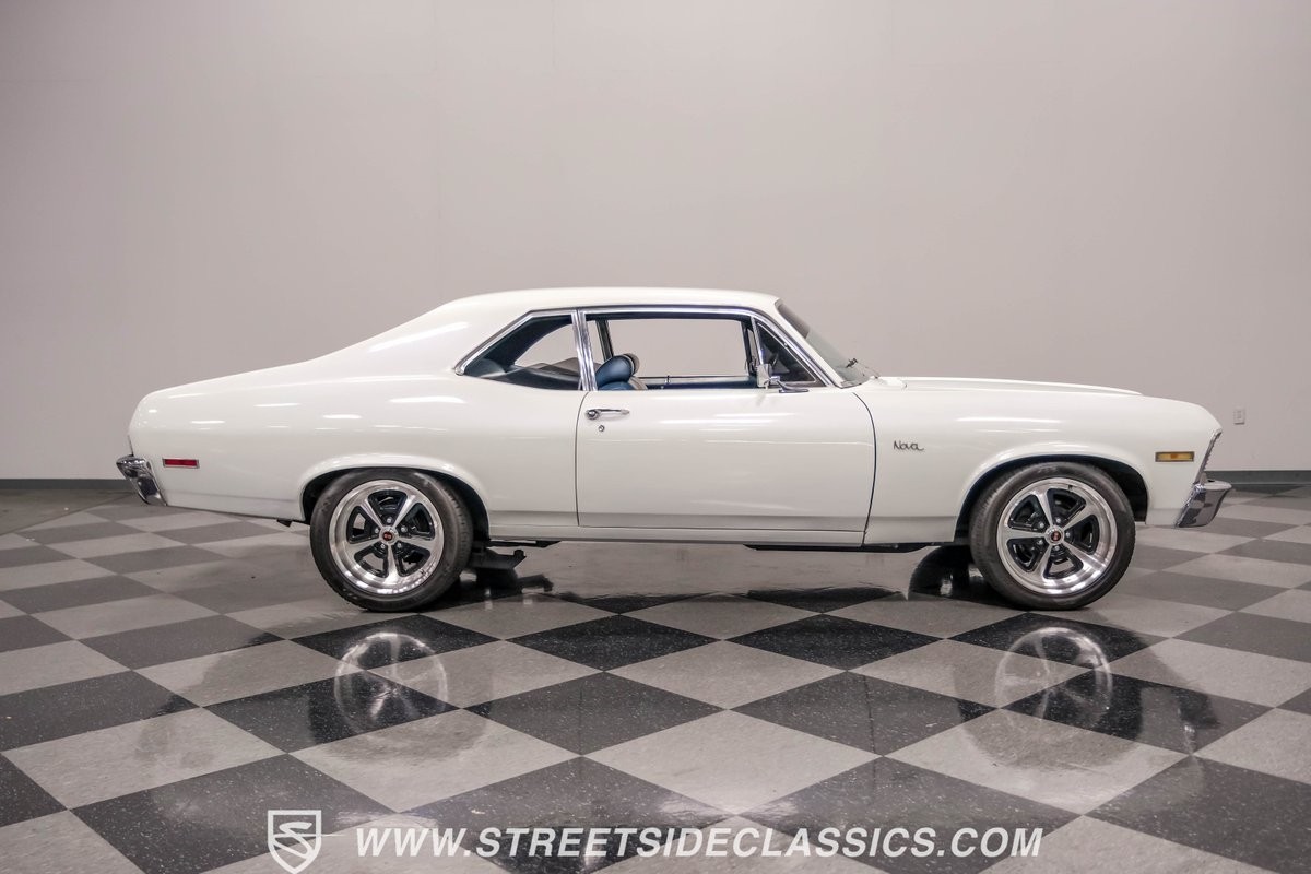 Chevrolet-Nova-1971-Coupe-12