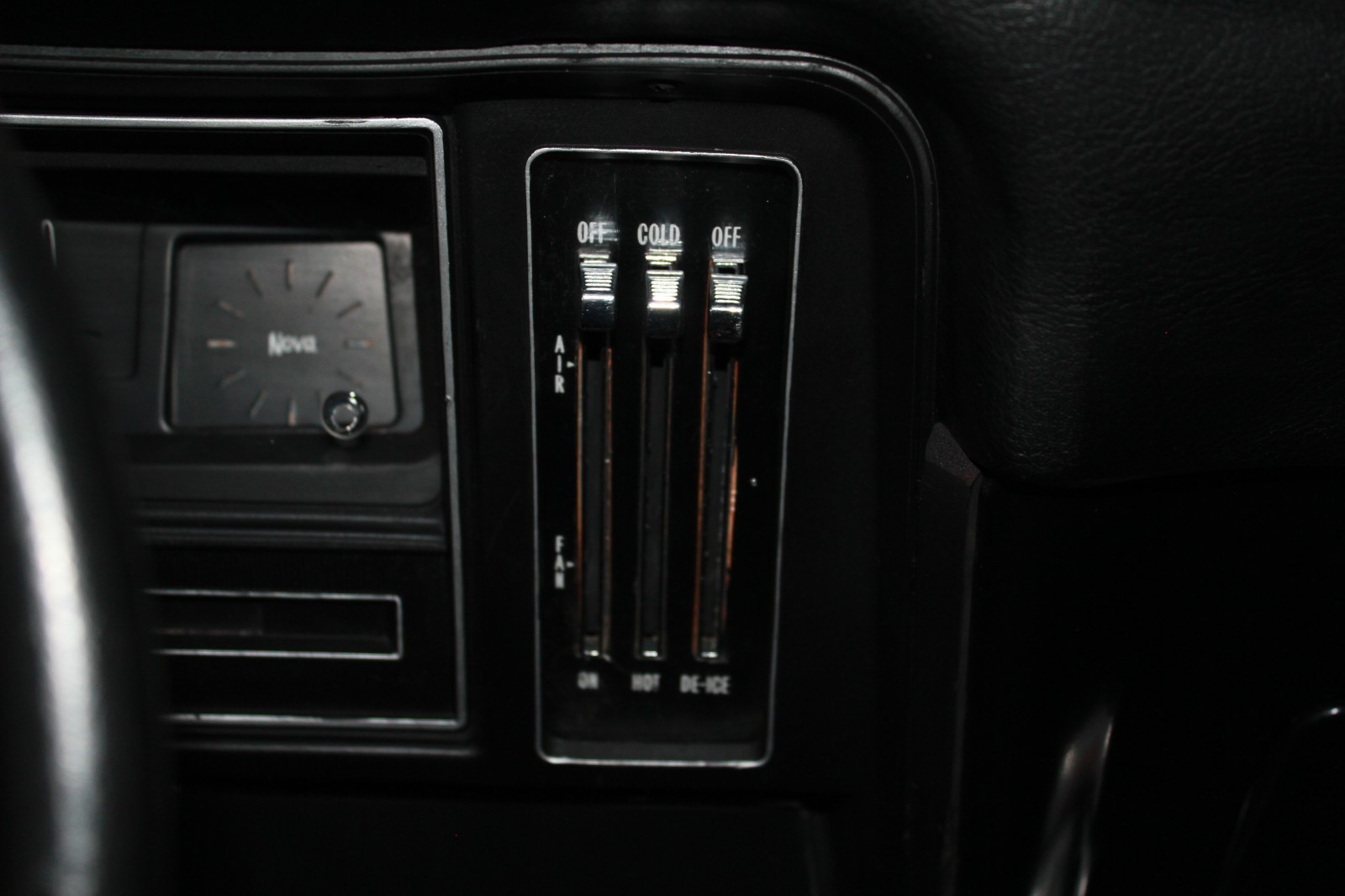 Chevrolet-Nova-1971-Coupe-13