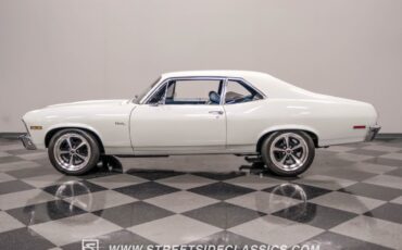 Chevrolet-Nova-1971-Coupe-2