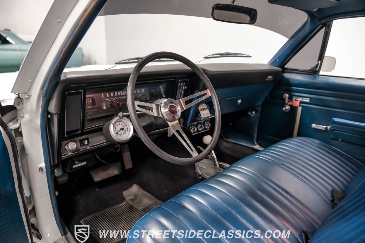 Chevrolet-Nova-1971-Coupe-4