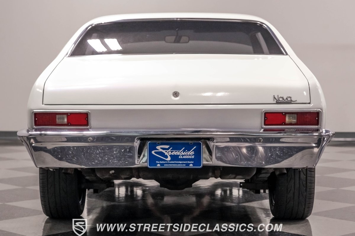 Chevrolet-Nova-1971-Coupe-8