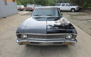 Chevrolet-Nova-1971-Sedan-1