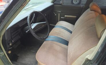 Chevrolet-Nova-1971-Sedan-12