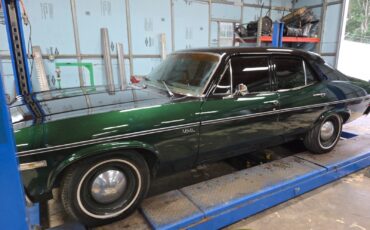 Chevrolet-Nova-1971-Sedan-24